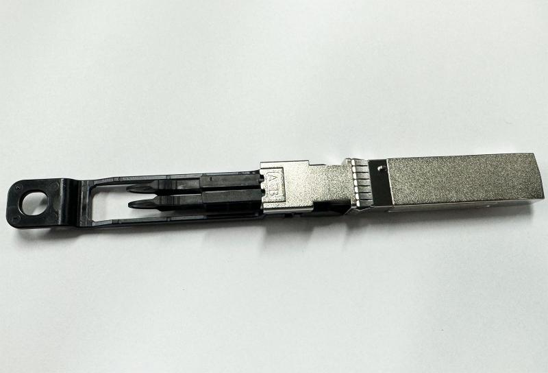 Brocade XBR-000464 64G FC SFP-DD SWL Optical Transceiver (1-Pack)